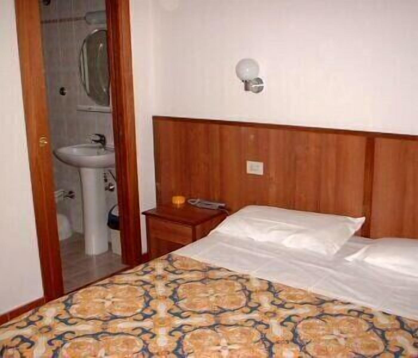 Albergo Sonia Florence Exterior photo