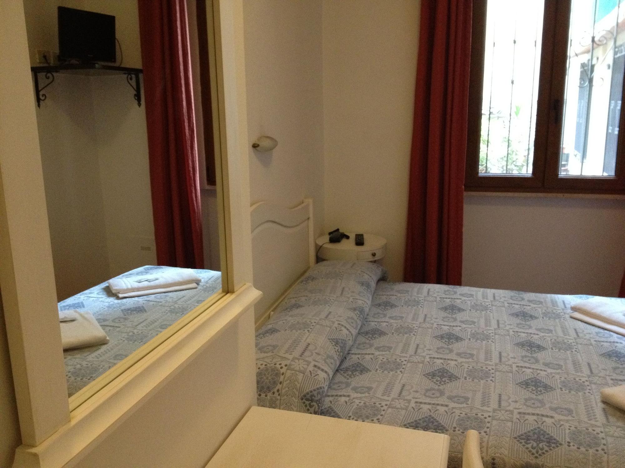 Albergo Sonia Florence Exterior photo